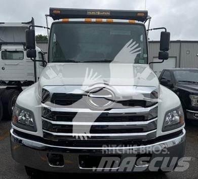 Hino L7 Самоскиди