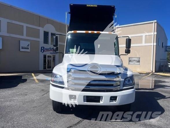 Hino L7 Самоскиди