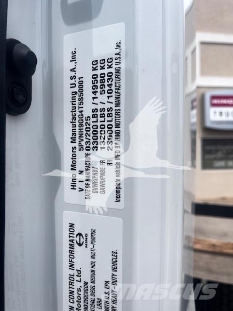 Hino XL7 Тягачі