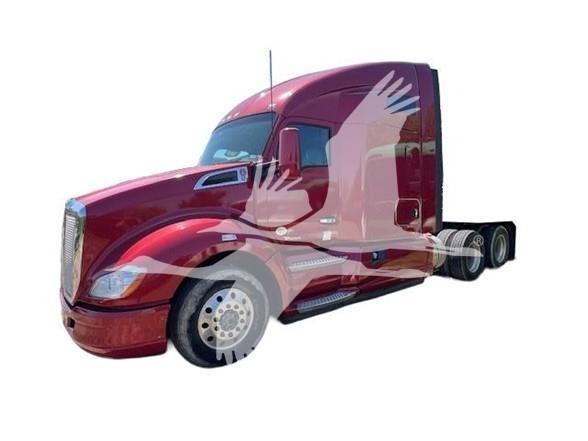 Kenworth T680 Тягачі