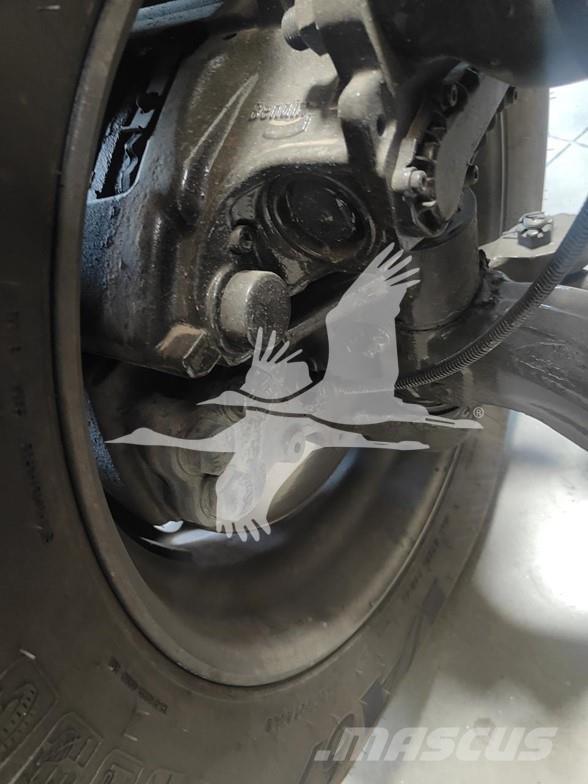 Kenworth W990 Тягачі