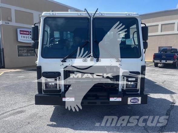 Mack LR64R Сміттєвози