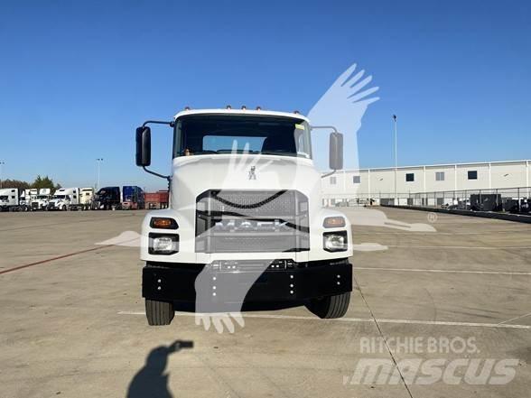 Mack MD6 Вантажівки-платформи/бокове розвантаження