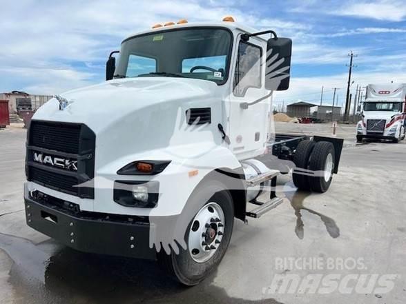 Mack MD6 Шасі з кабіною