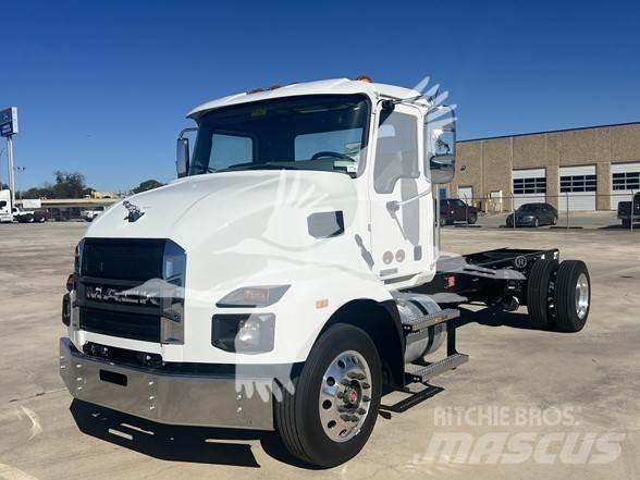 Mack MD6 Шасі з кабіною