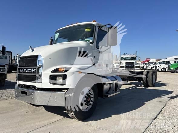 Mack MD6 Шасі з кабіною