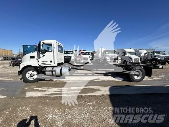 Mack MD6 Шасі з кабіною