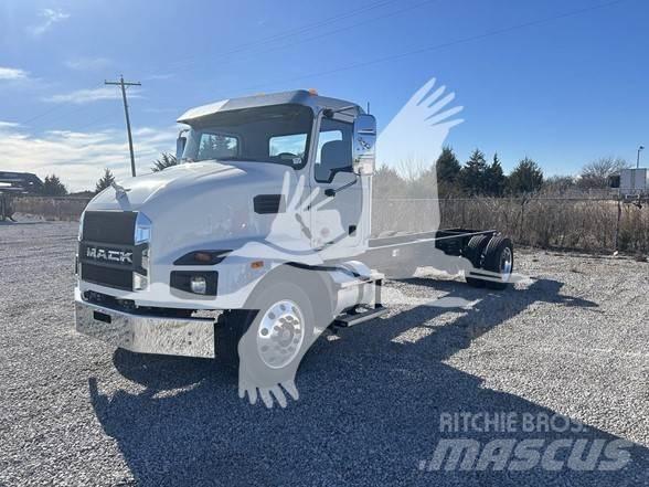 Mack MD6 Шасі з кабіною