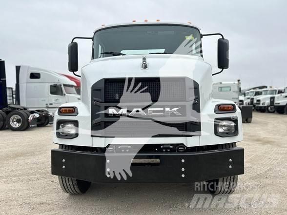 Mack MD6 Шасі з кабіною