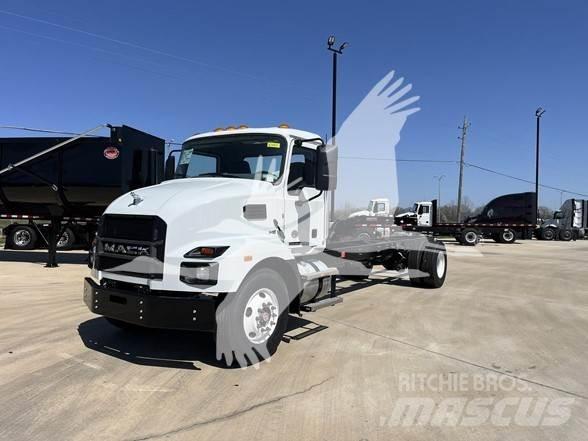Mack MD6 Шасі з кабіною