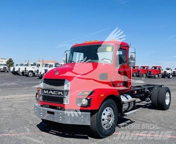 Mack MD6 Шасі з кабіною