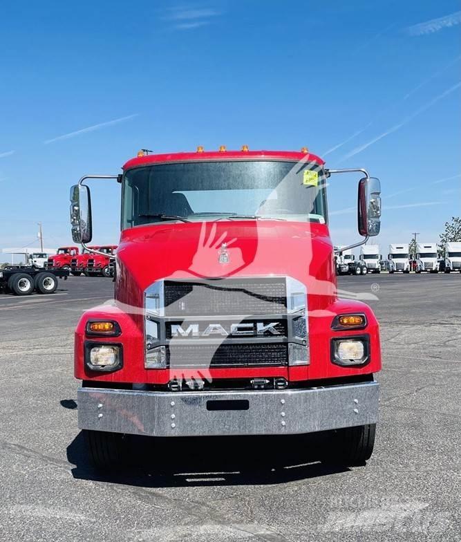 Mack MD6 Шасі з кабіною