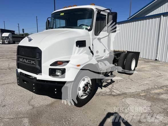Mack MD6 Шасі з кабіною