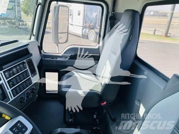 Mack MD6 Шасі з кабіною