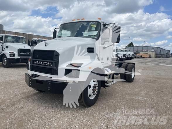 Mack MD6 Шасі з кабіною