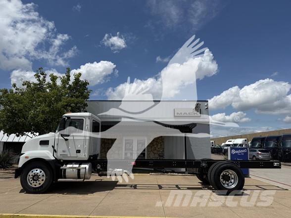 Mack MD6 Шасі з кабіною