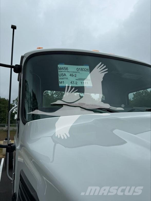 Mack MD6 Шасі з кабіною