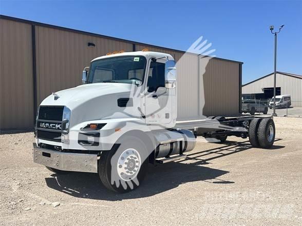 Mack MD7 Шасі з кабіною