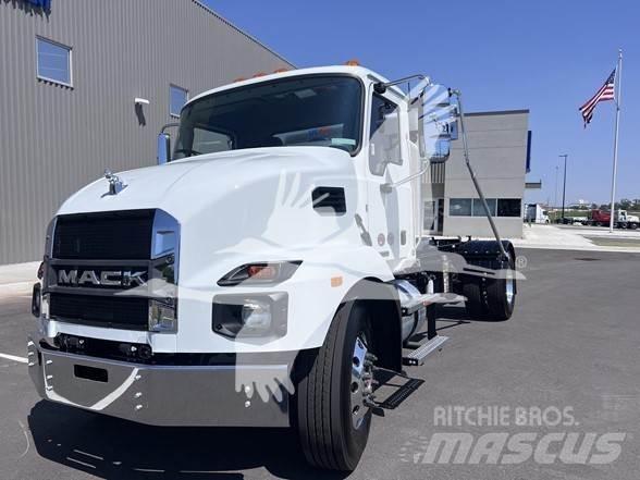 Mack MD7 Будтехніка - Інші