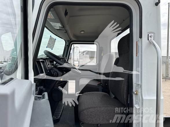 Mack MD7 Шасі з кабіною