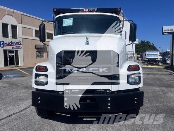 Mack MD7 Самоскиди