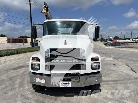 Mack MD7 Будтехніка - Інші