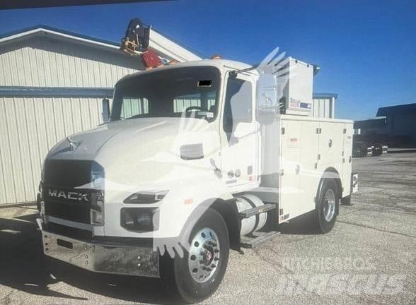 Mack MD7 Будтехніка - Інші