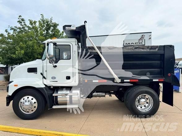 Mack MD7 Самоскиди