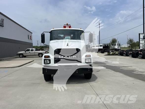 Mack MD7 Будтехніка - Інші