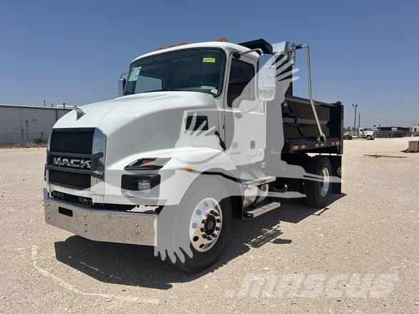 Mack MD7 Самоскиди