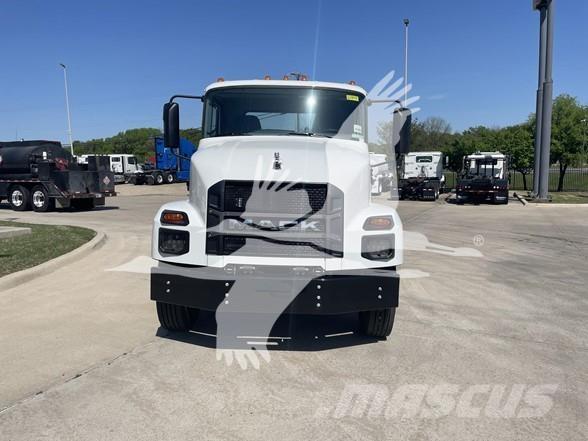 Mack MD7 Шасі з кабіною
