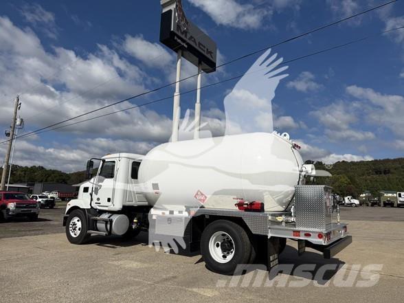 Mack MD7 Будтехніка - Інші