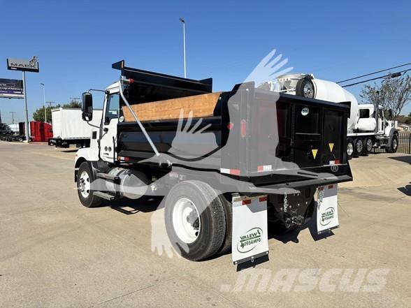 Mack MD7 Самоскиди