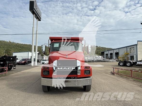 Mack MD7 Самоскиди