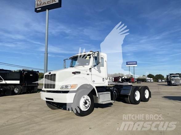 Peterbilt 348 Тягачі