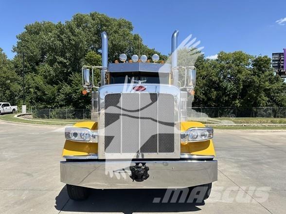 Peterbilt 389 Тягачі