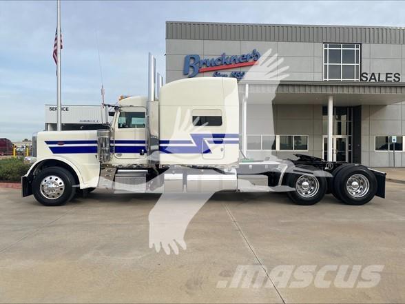 Peterbilt 389 Тягачі