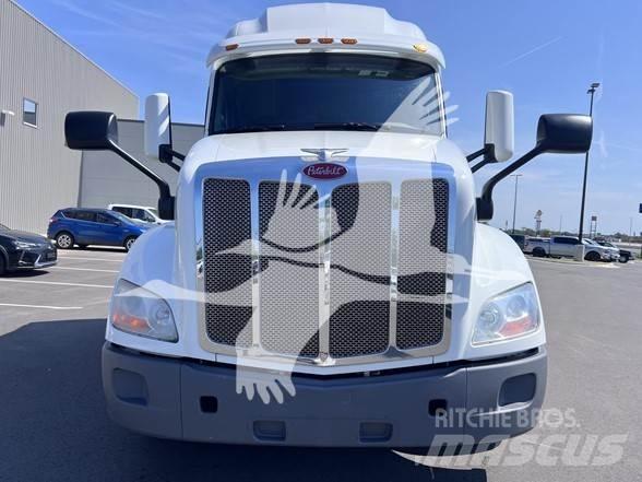 Peterbilt 579 Тягачі