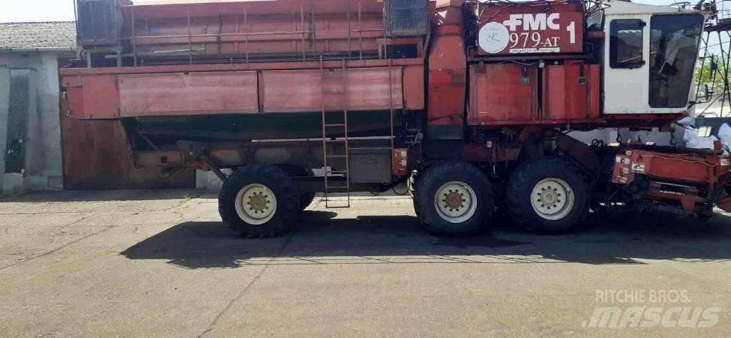 FMC 979 AT Комбайни для збирання гороху