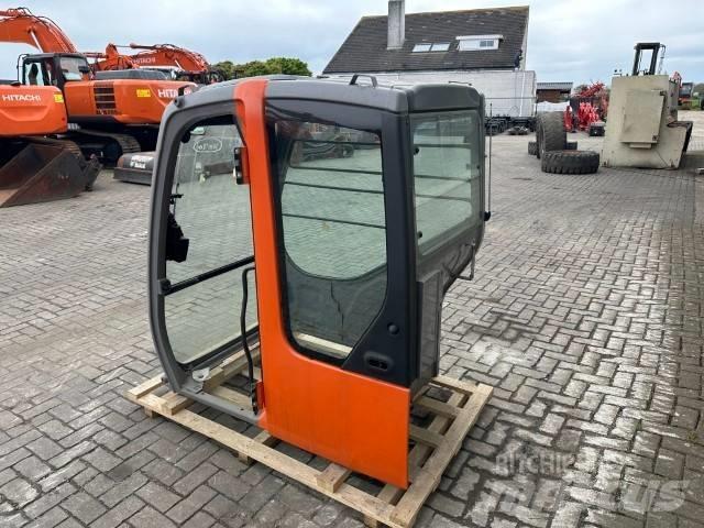 Hitachi ZX 70 Гусеничні екскаватори