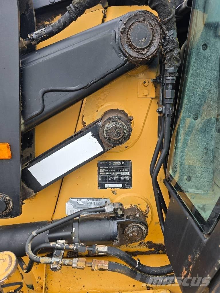 CAT 432 D Premier Екскаватори-навантажувачі