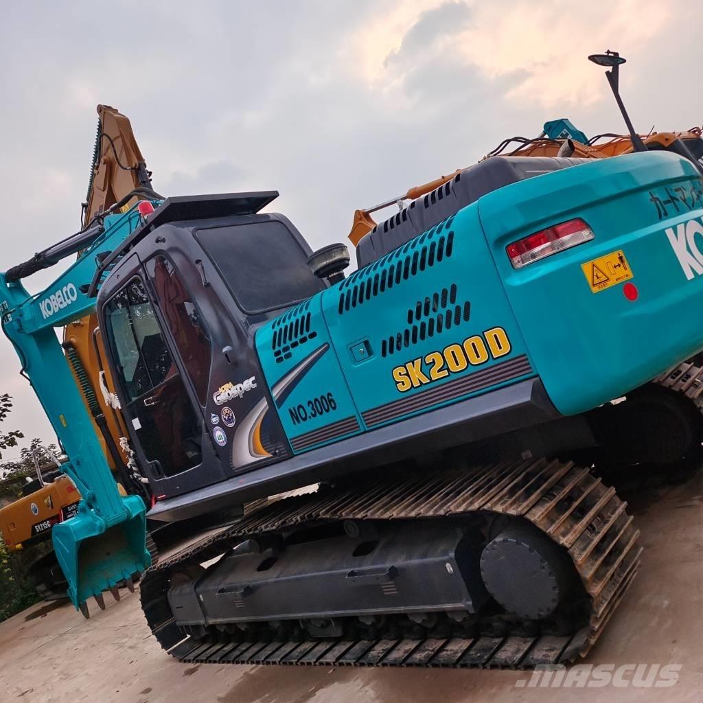 Kobelco SK 200 Гусеничні екскаватори