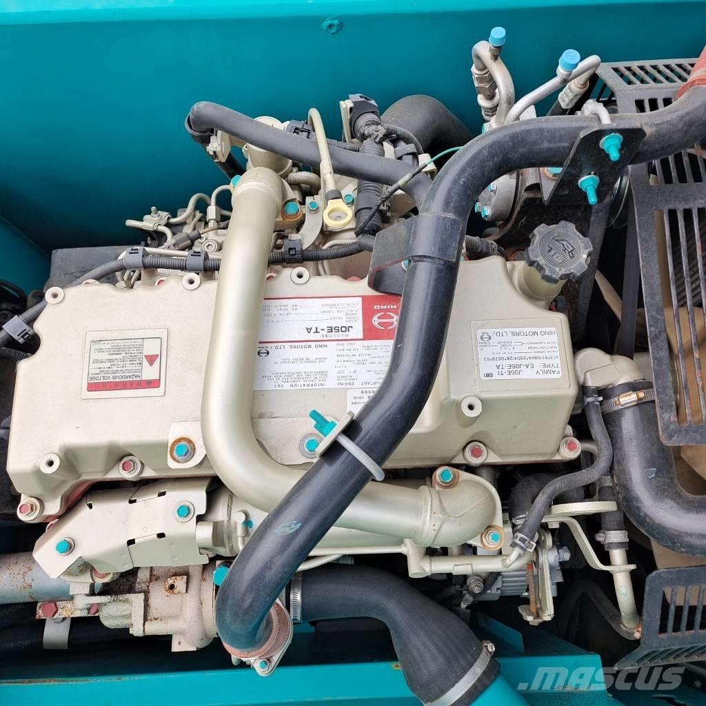 Kobelco SK 200 Гусеничні екскаватори
