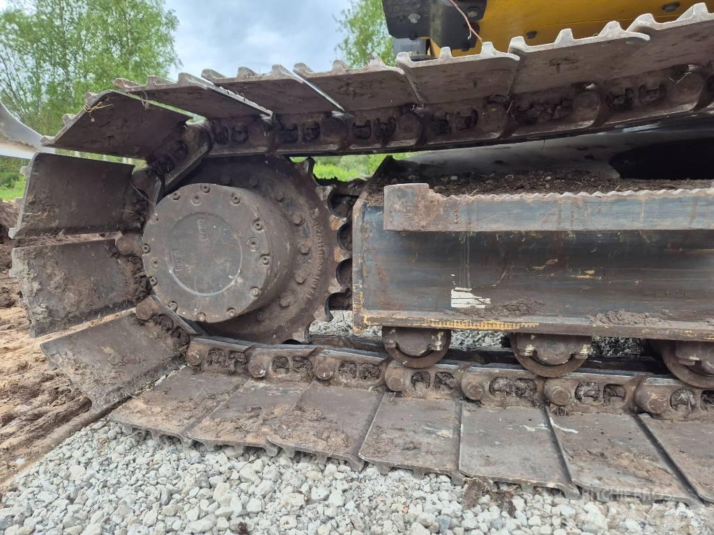 Komatsu PC138US-11E0 Гусеничні екскаватори