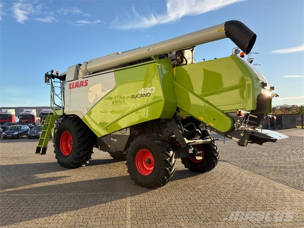 CLAAS Tucano 430 Зернозбиральні комбайни
