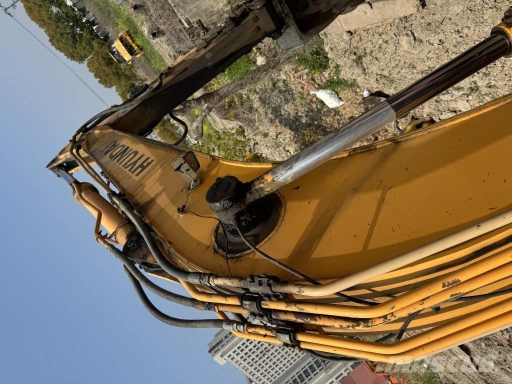 Hyundai R 150 W-9 Колісні екскаватори