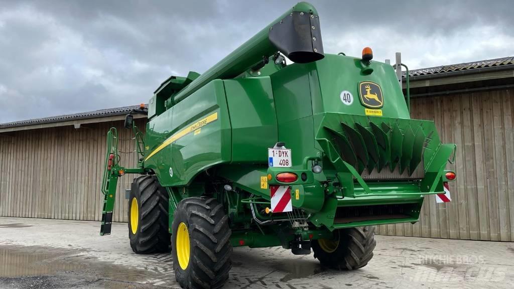 John Deere T 560 Зернозбиральні комбайни