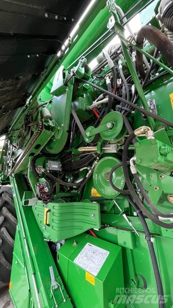 John Deere T 560 Зернозбиральні комбайни