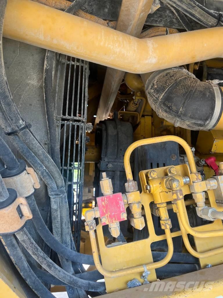 CAT 773 F Кар`єрні самоскиди