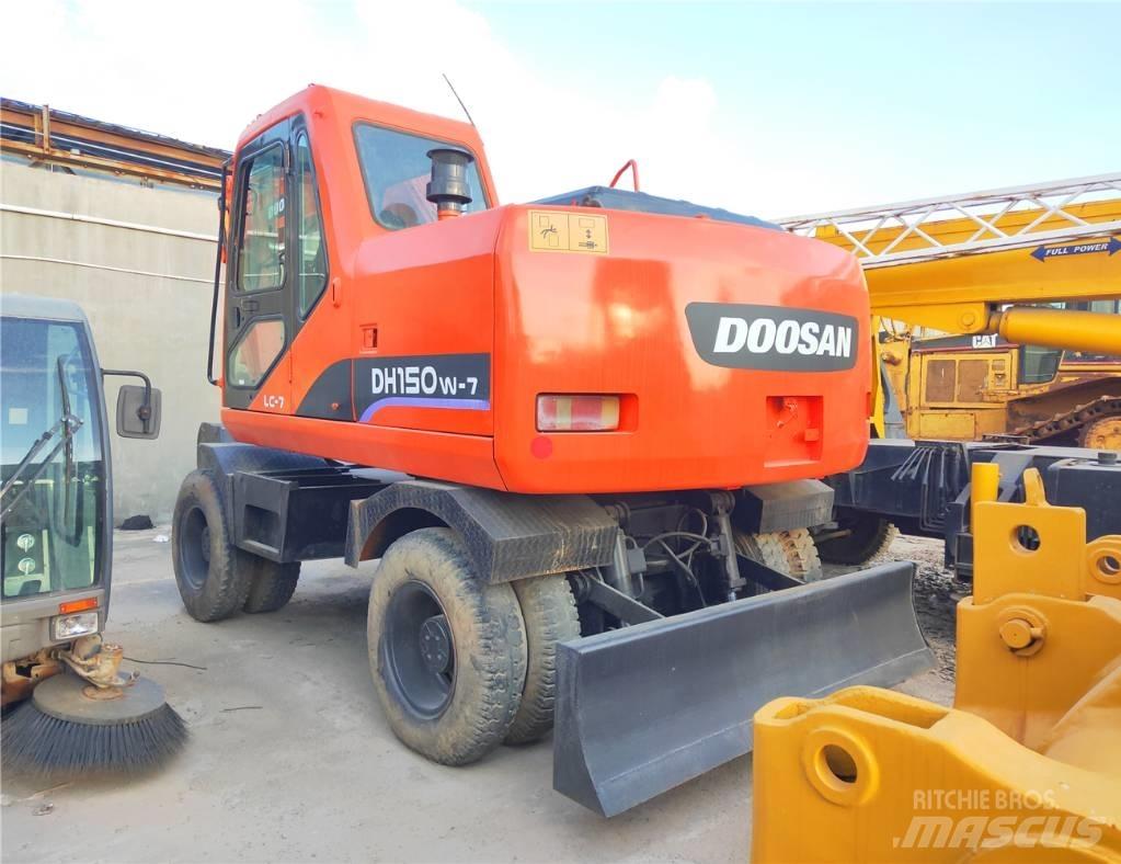 Doosan DH150W Колісні екскаватори